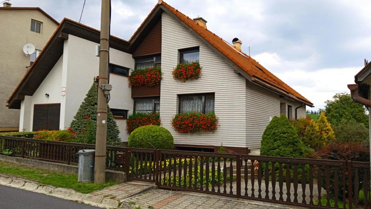 Apartman 6 Km Od Centra Banskej Bystrice Банска бистрица Екстериор снимка